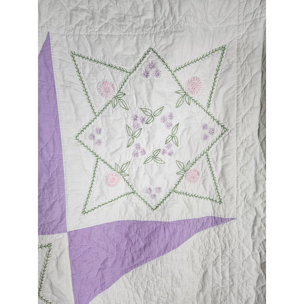 Vintage Handmade Embroidered Starburst Quilt 76x74 Purple White Full Size - Picture 4 of 13